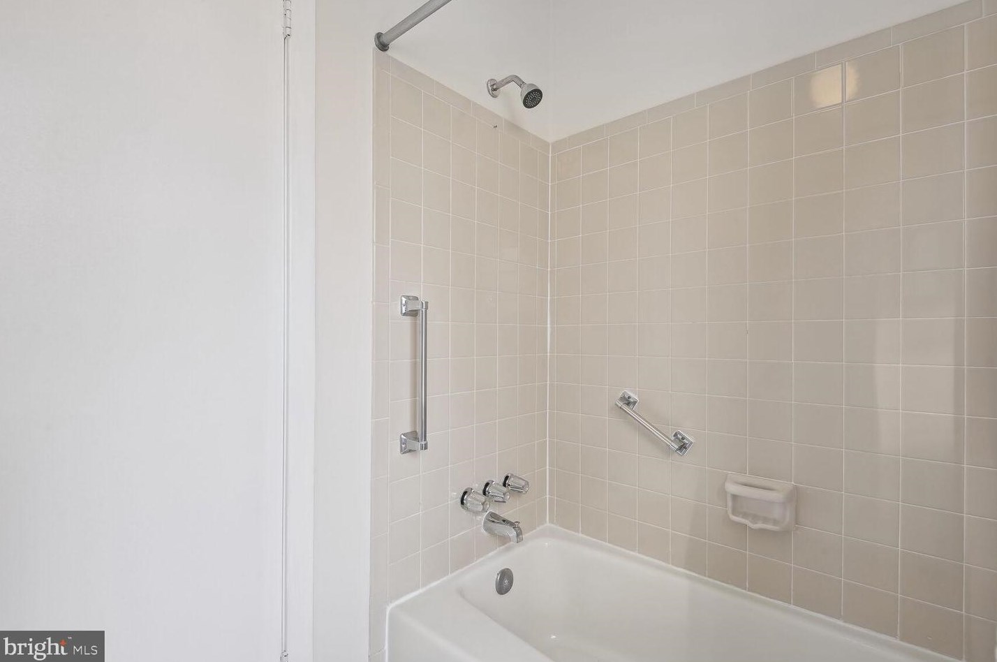 9873 Sailfish Ter, Gaithersburg MD  20886-4203 exterior