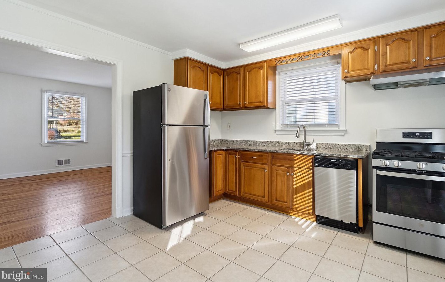 2816 Parker Ave, Silver Spring, MD 20902