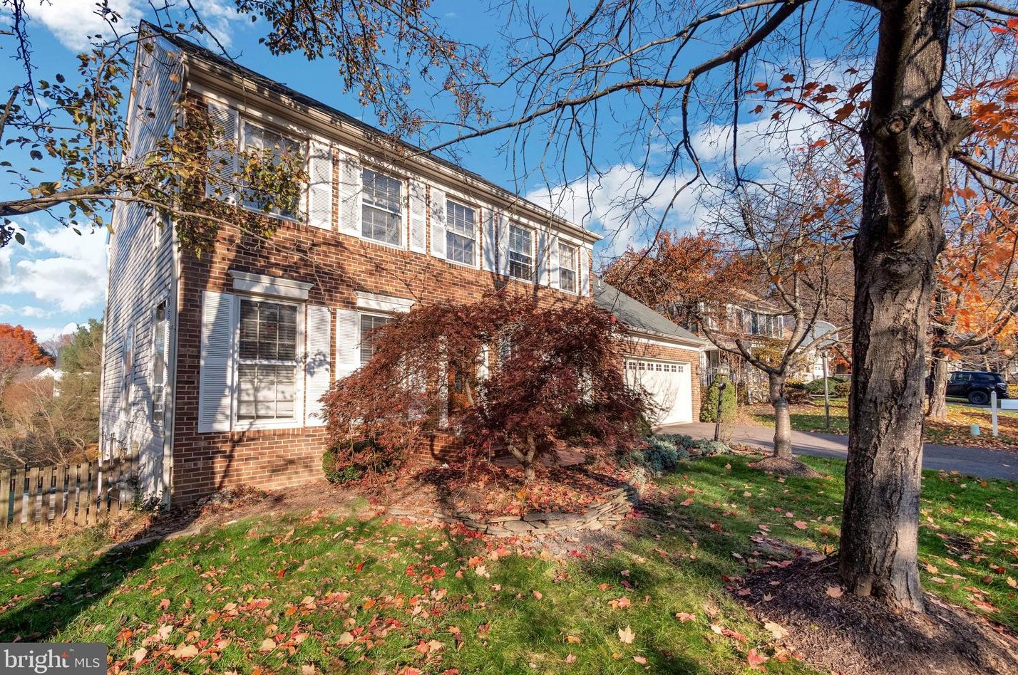14524 Pebblewood Dr, Gaithersburg MD  20878-4311 exterior
