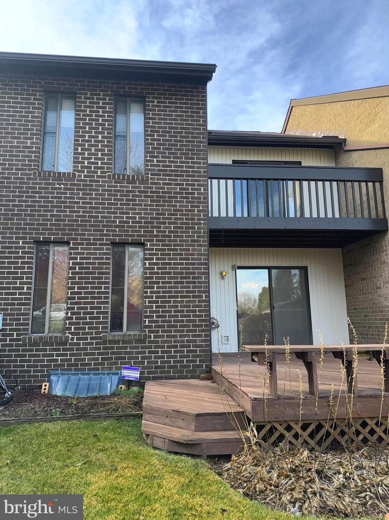 9509 Briar Glenn Way, Gaithersburg MD  20886-1330 exterior