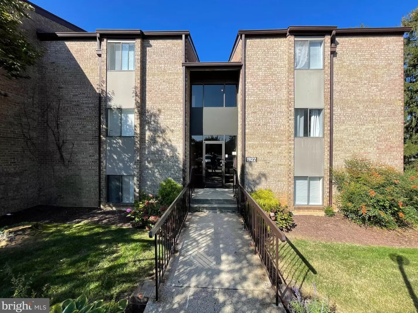 19122 Mills Choice Rd, Gaithersburg MD  20886-3814 exterior