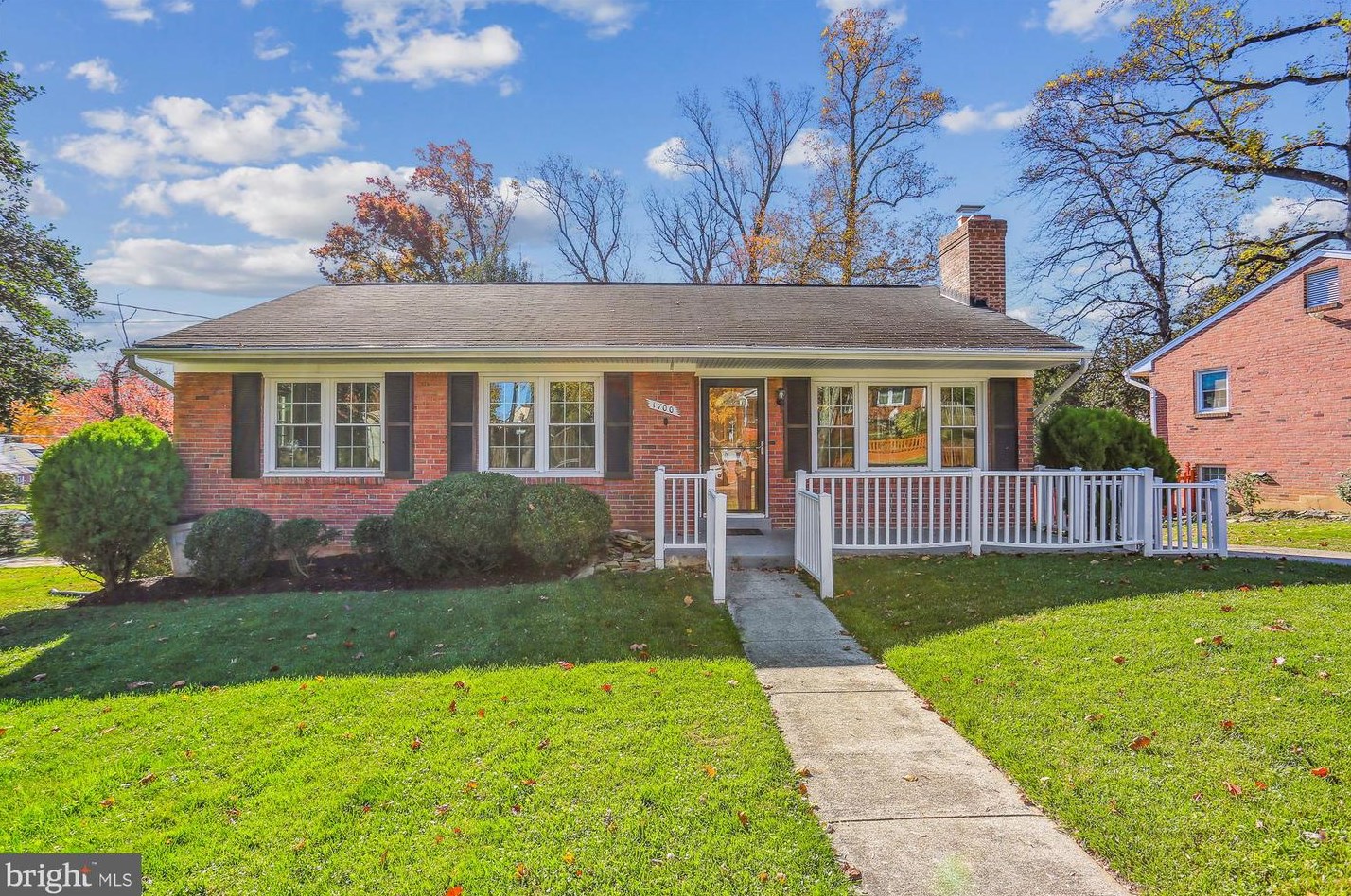1700 Windham Ln, Silver Spring, MD 20902