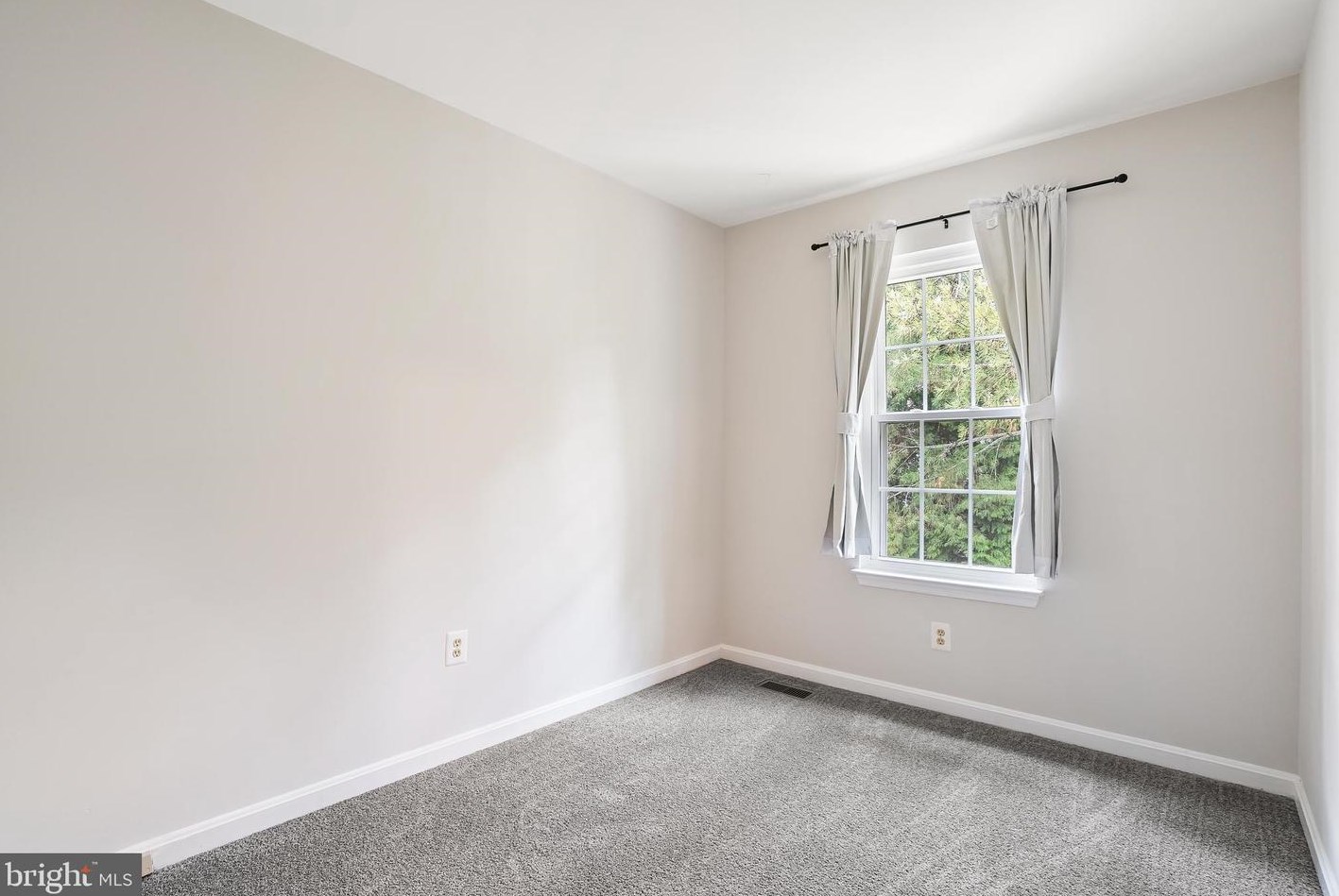 14629 Keeneland Cir, Gaithersburg MD 20878-3772 exterior