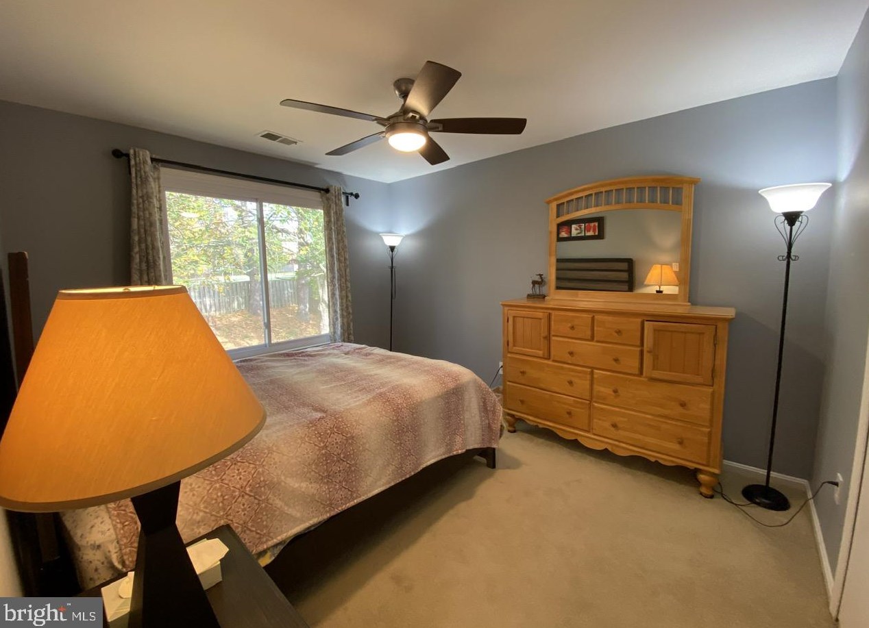 458 Bostwick Ln, Gaithersburg MD  20878-1944 exterior