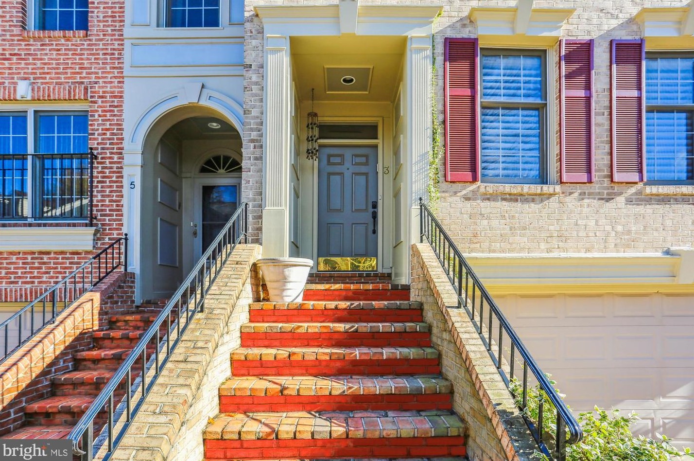 3 Bloomingdale Ct, Rockville, MD 20852-5536