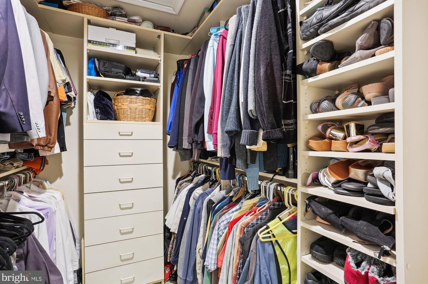 3 Bloomingdale Ct, Rockville MD 20852-5537 exterior