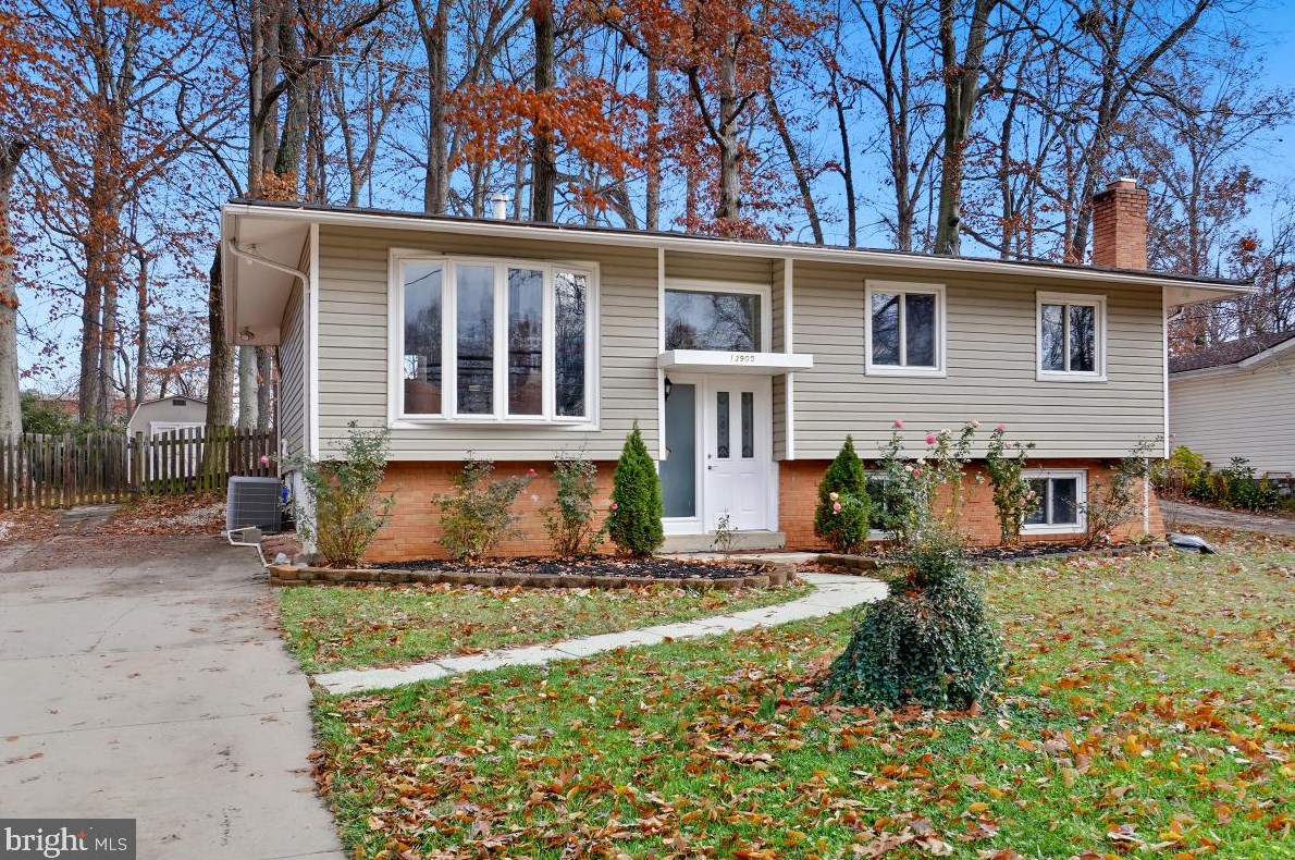 13905 Arctic Ave, Rockville, MD 20853-2606