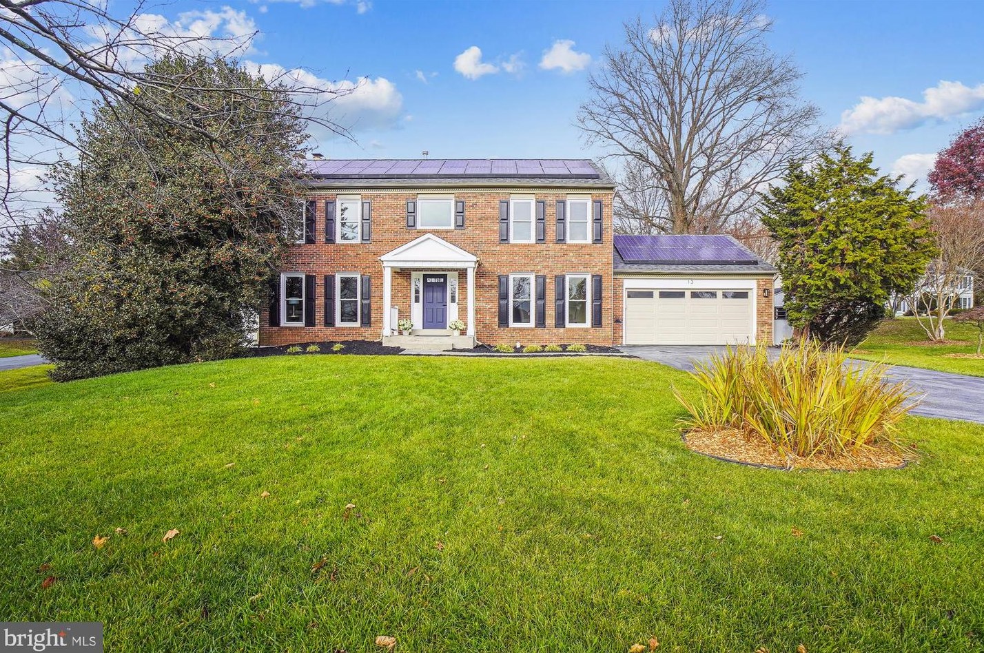 13 Evangeline Ct, Olney, MD 20832-2932