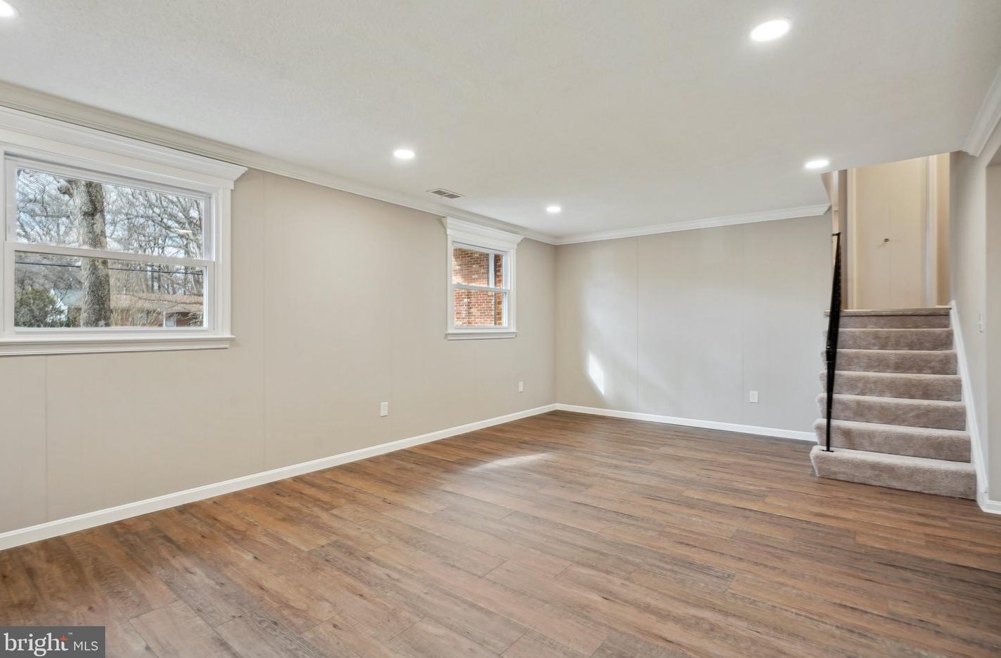 17613 Ml Crk Dr, Rockville MD 20855-1000 exterior