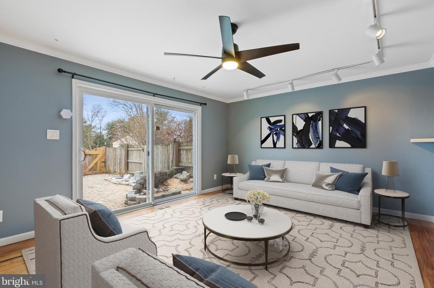 19327 Frenchton Pl, Gaithersburg MD  20886-3944 exterior