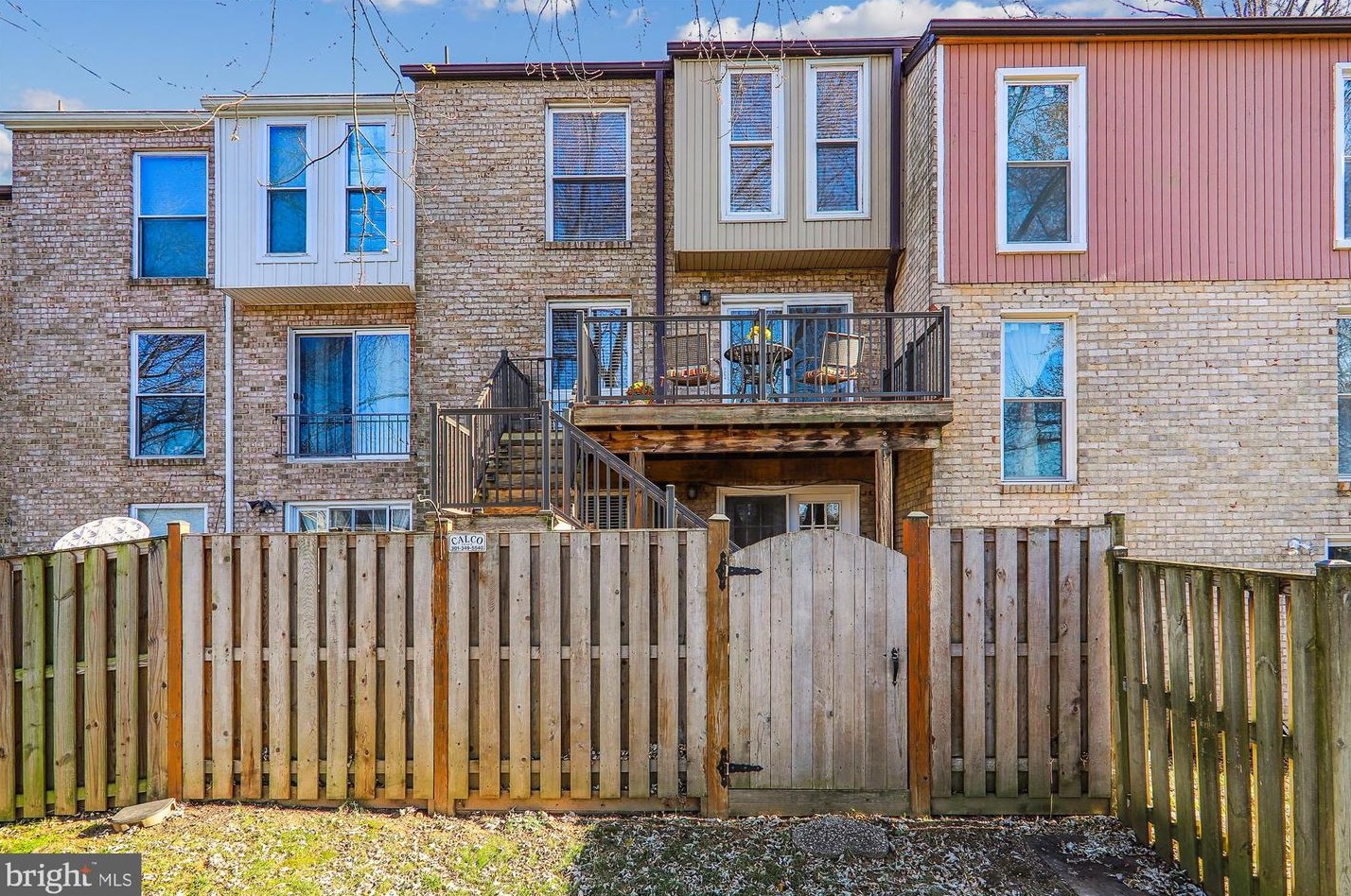 7242 Millcrest Ter, Rockville, MD 20855-1244