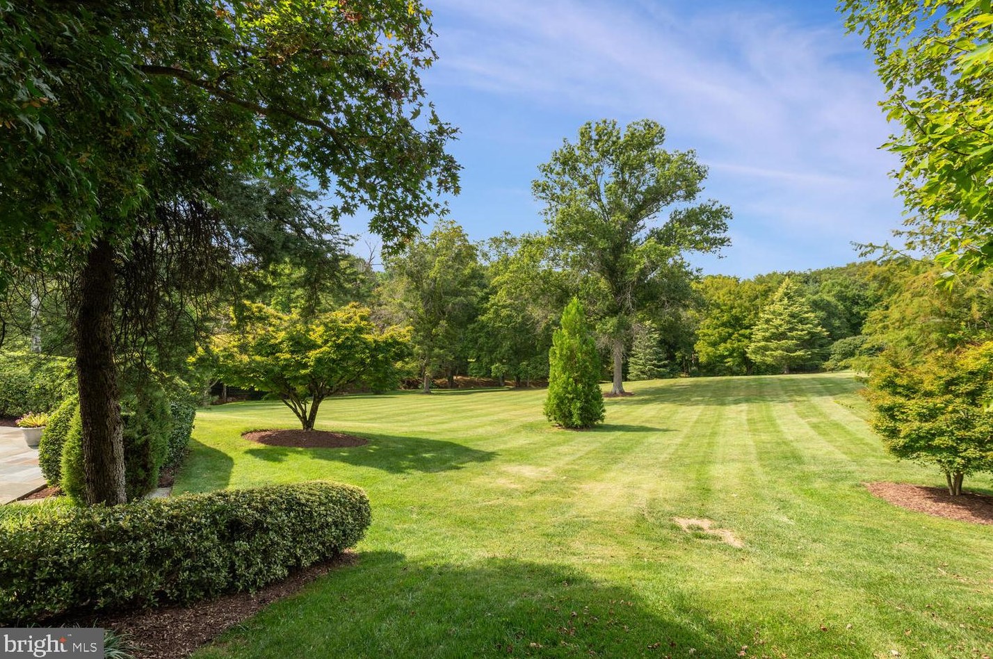 12716 Split Creek Ct, Gaithersburg MD  20878-5900 exterior