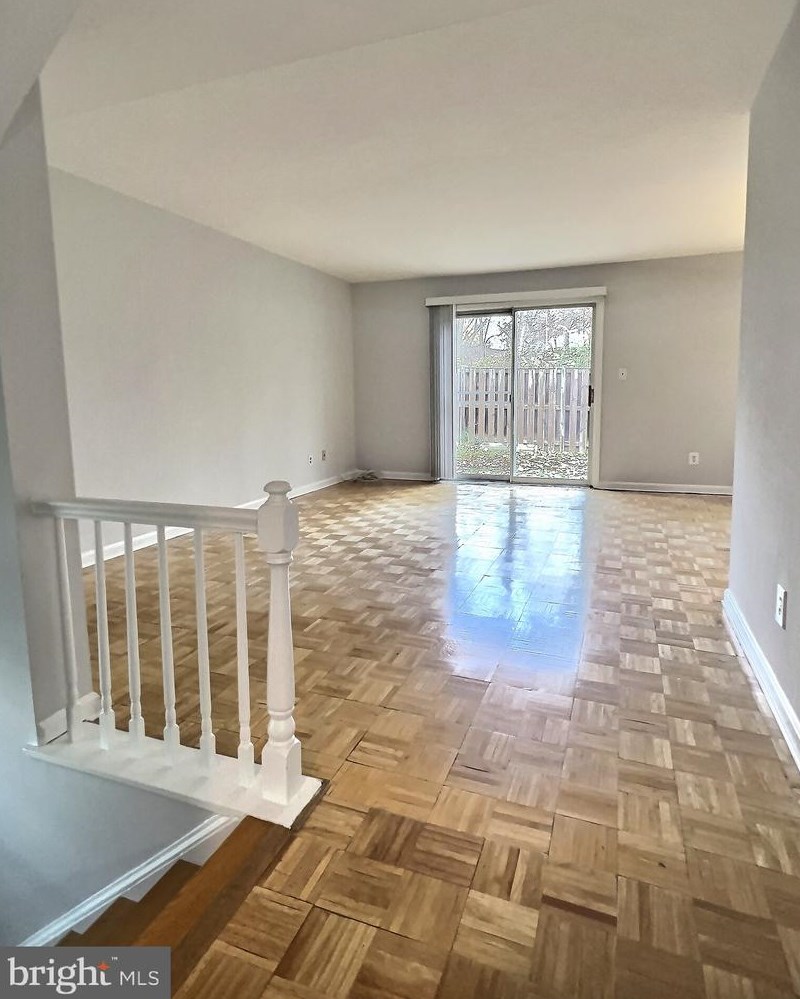 16 Oak Shade Rd, Gaithersburg MD  20878-1053 exterior