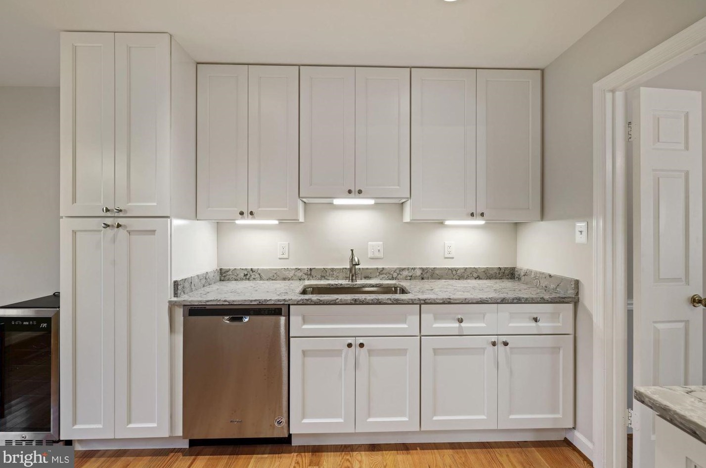 5909 Empire Way, Rockville, MD 20852-2861