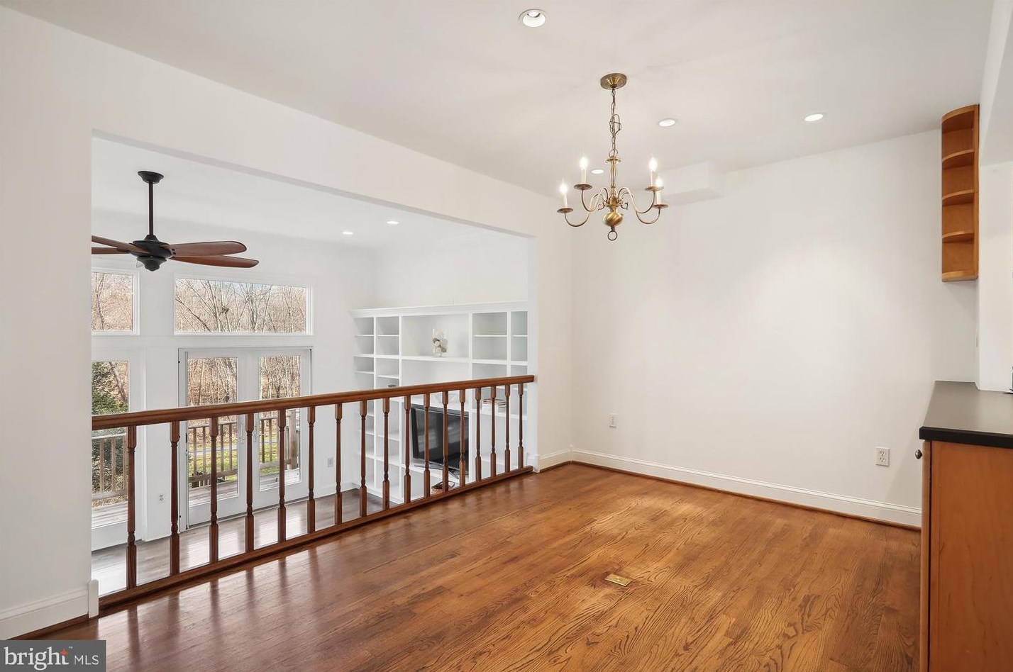 552 Monet Dr, Rockville MD 20850-3022 exterior