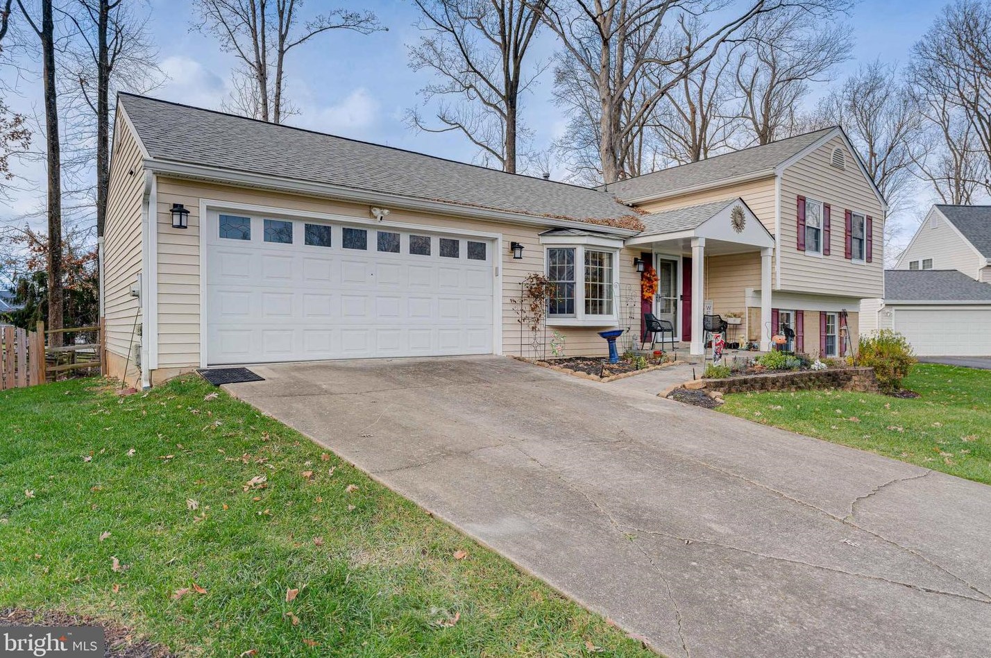 17420 Monitor Dr, Olney, MD 20832-2246