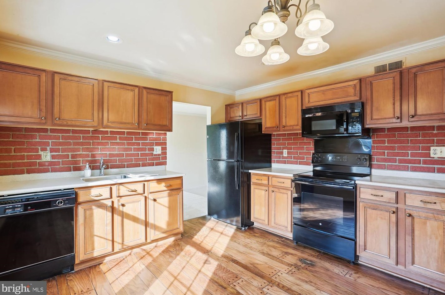 17 Redding Ridge Dr, Gaithersburg MD  20878-2625 exterior