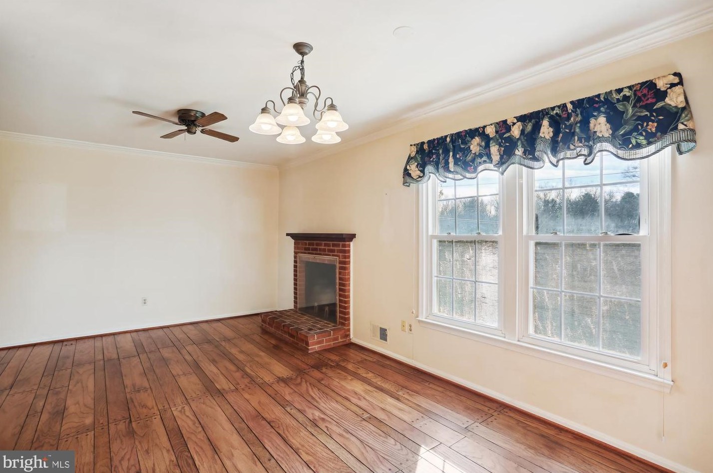 17 Redding Ridge Dr, Gaithersburg MD  20878-2625 exterior