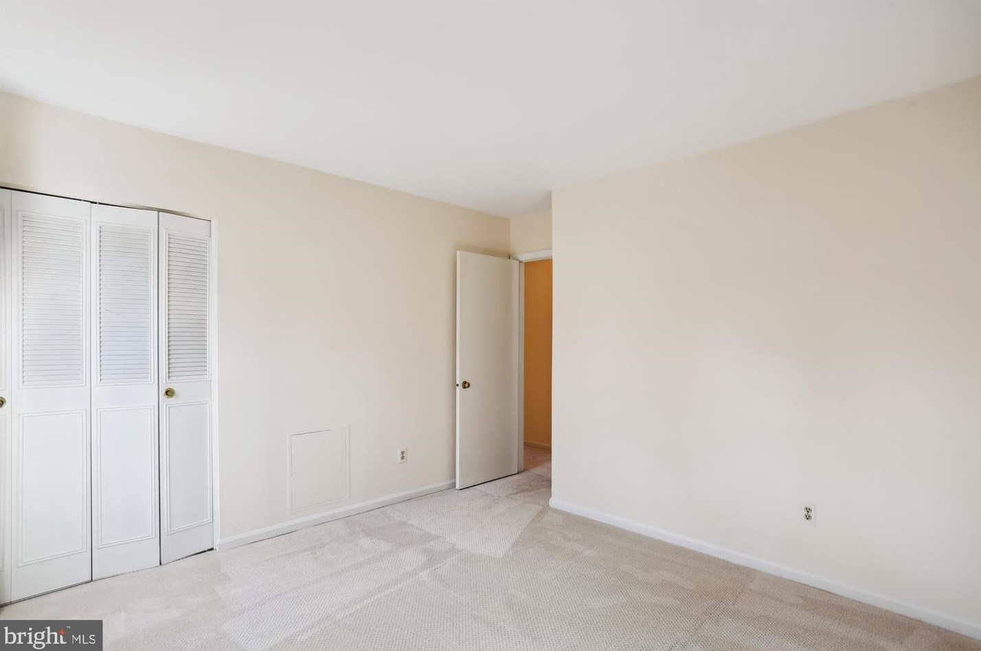 17 Redding Ridge Dr, Gaithersburg MD  20878-2625 exterior