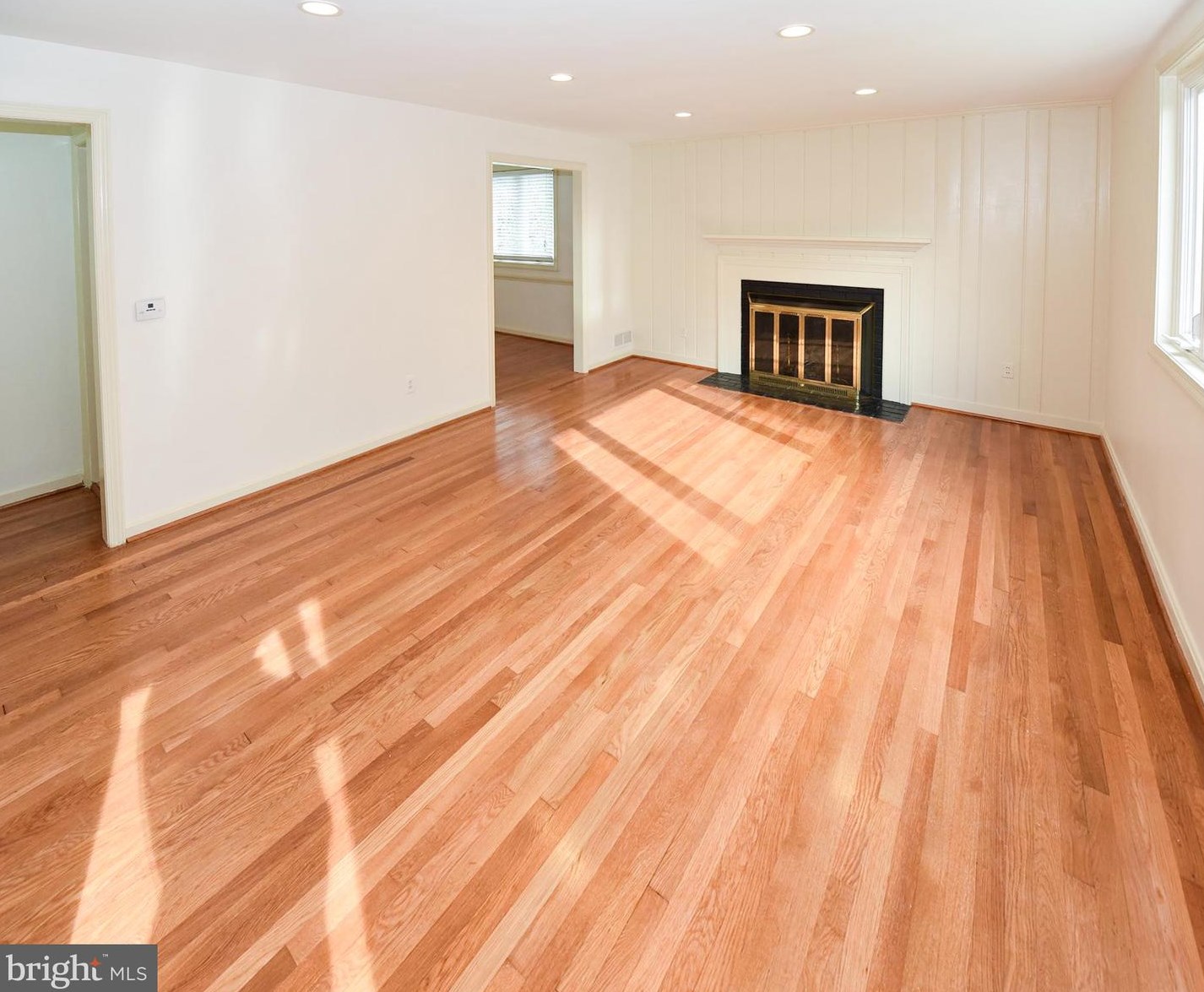 5449 Alta Vista Rd, Bethesda, MD 20814