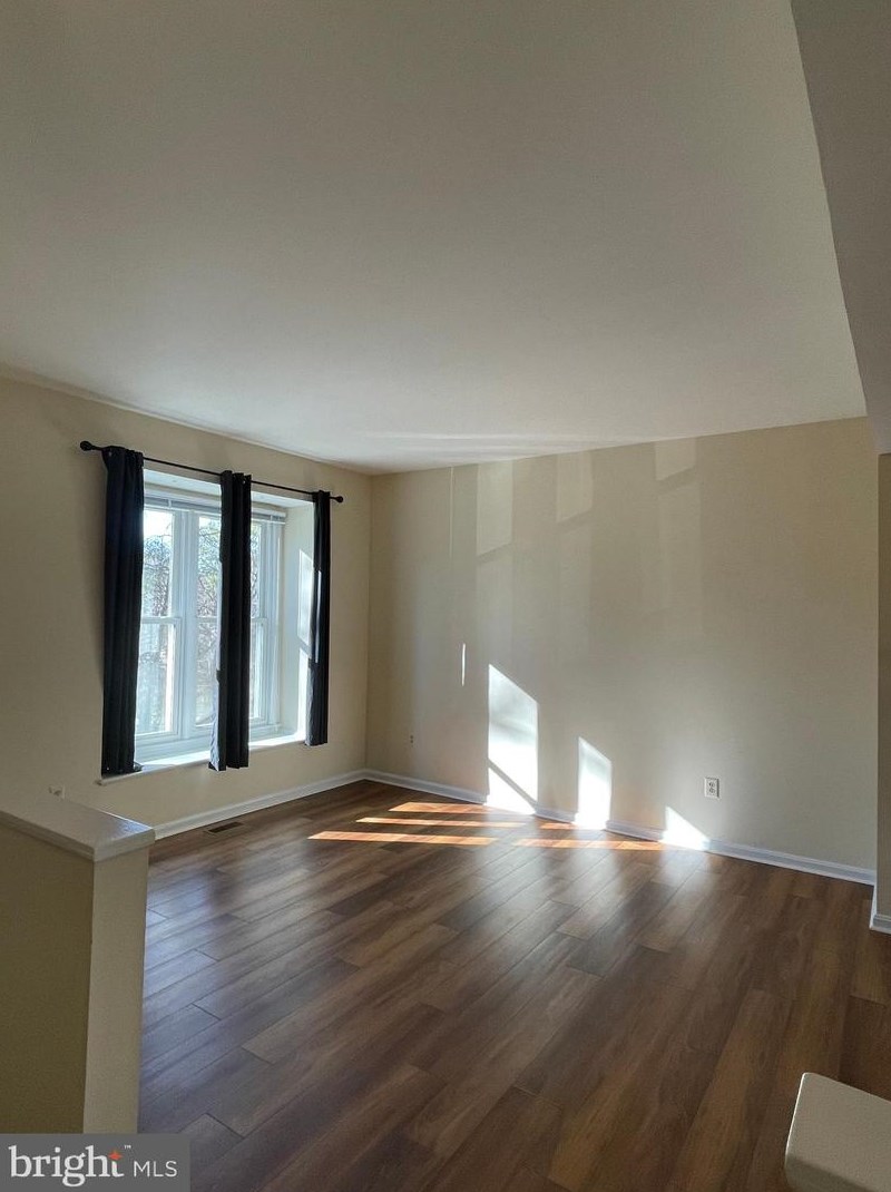 19 Appleseed Ln, Gaithersburg MD  20878-2843 exterior