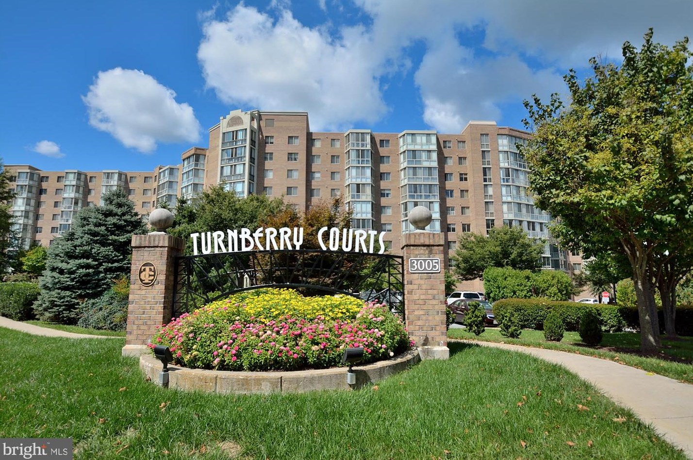 3005 S Leisure World Blvd #301, Silver Spring, MD 20906