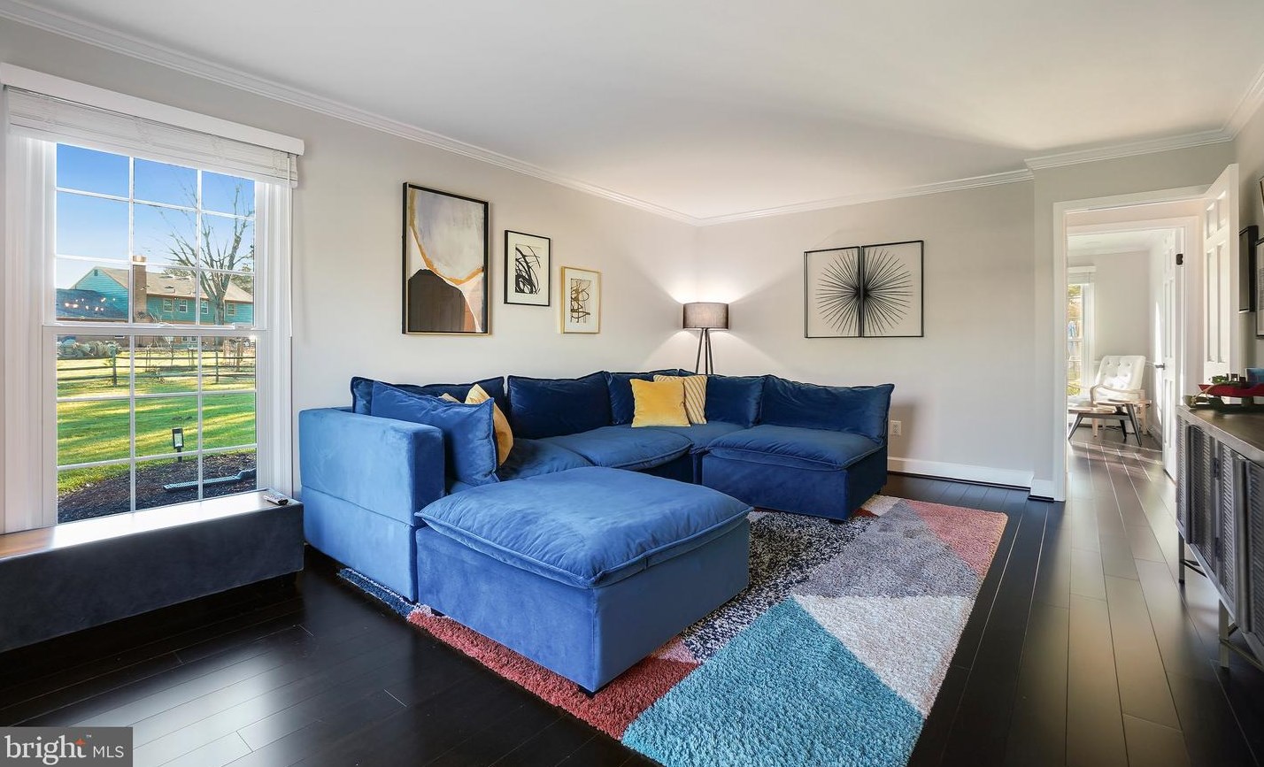 20910 Lochaven Ct, Gaithersburg MD  20882-4467 exterior