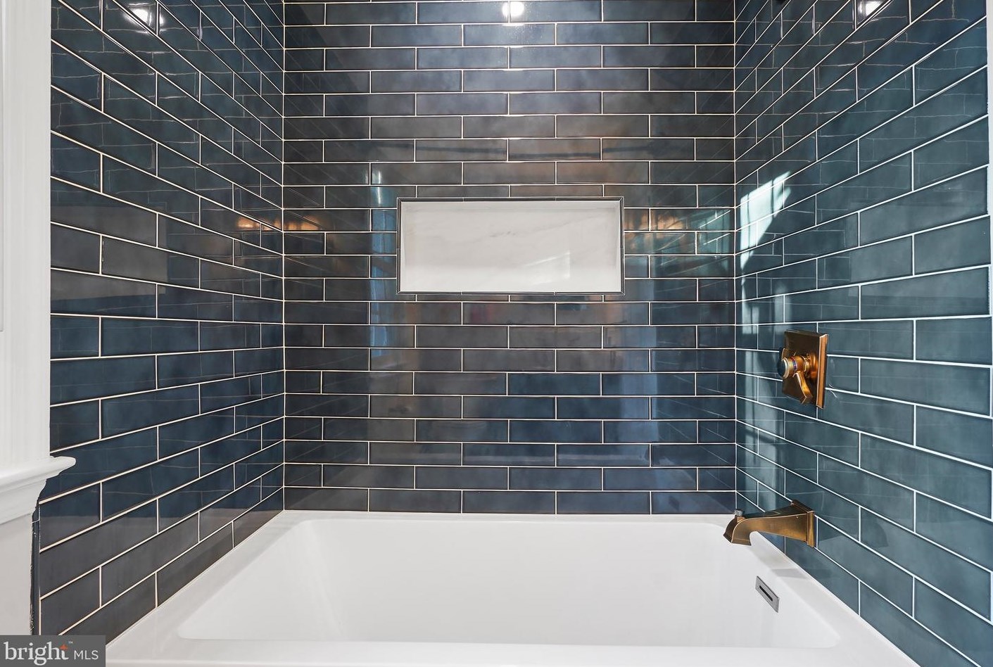 20910 Lochaven Ct, Gaithersburg MD  20882-4467 exterior