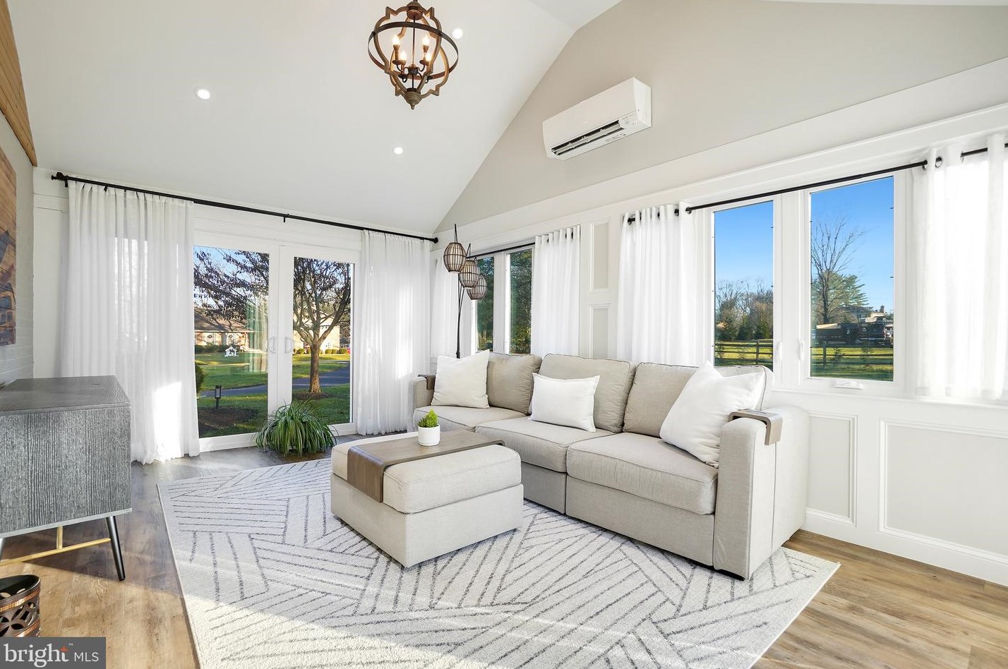 20910 Lochaven Ct, Gaithersburg MD  20882-4467 exterior