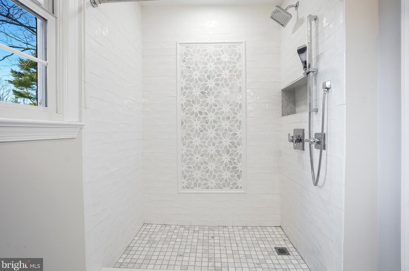 20910 Lochaven Ct, Gaithersburg MD  20882-4467 exterior