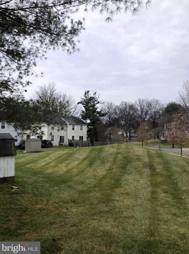 9501 Melrose Square Way, Gaithersburg, MD 20882