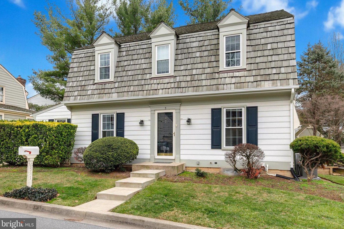 3 Oxley Square Rd, Gaithersburg, MD 20877-3477