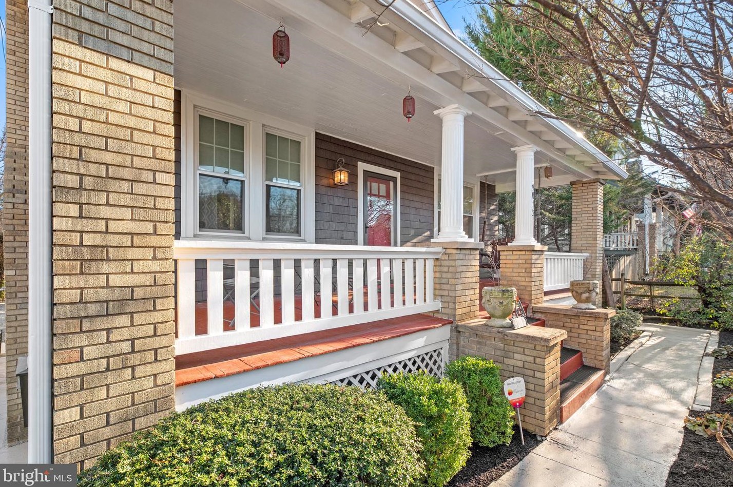 9013 Colesville Rd, Silver Spring, MD 20910