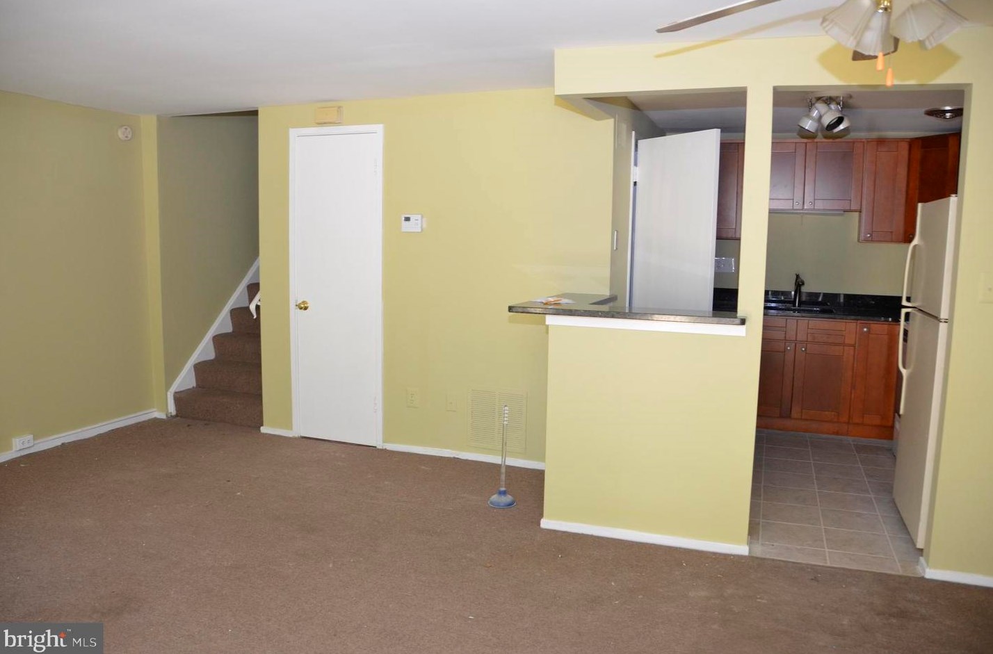 9809 Docena Dr, Gaithersburg MD  20886-4235 exterior