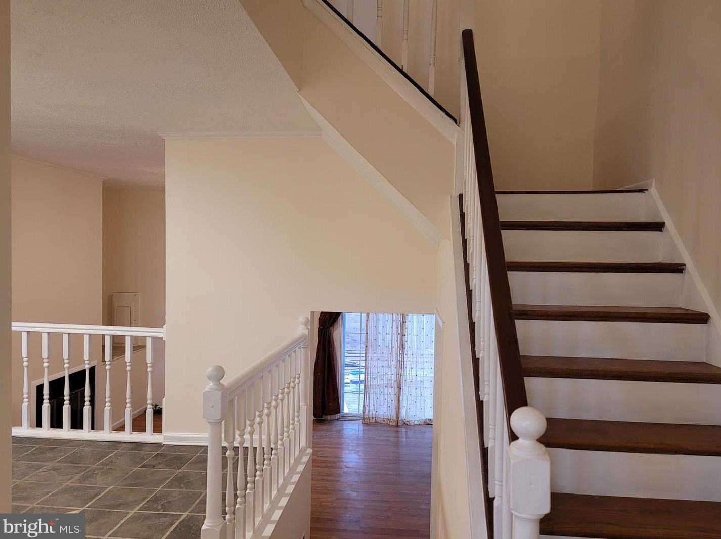 104 Middle Point Ct, Gaithersburg MD  20877-1837 exterior