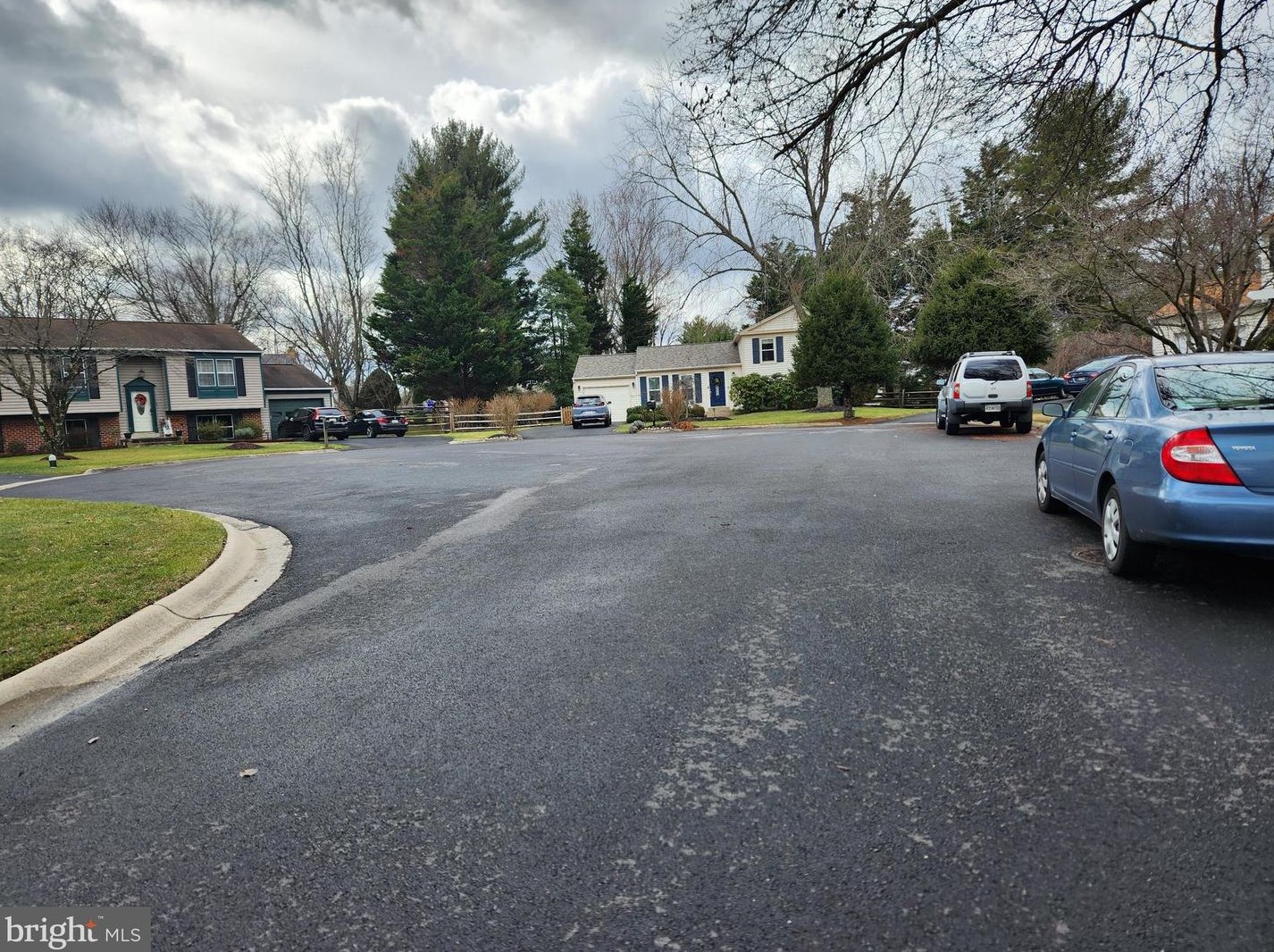 8813 Waxwing Ter, Gaithersburg, MD 20879-1773