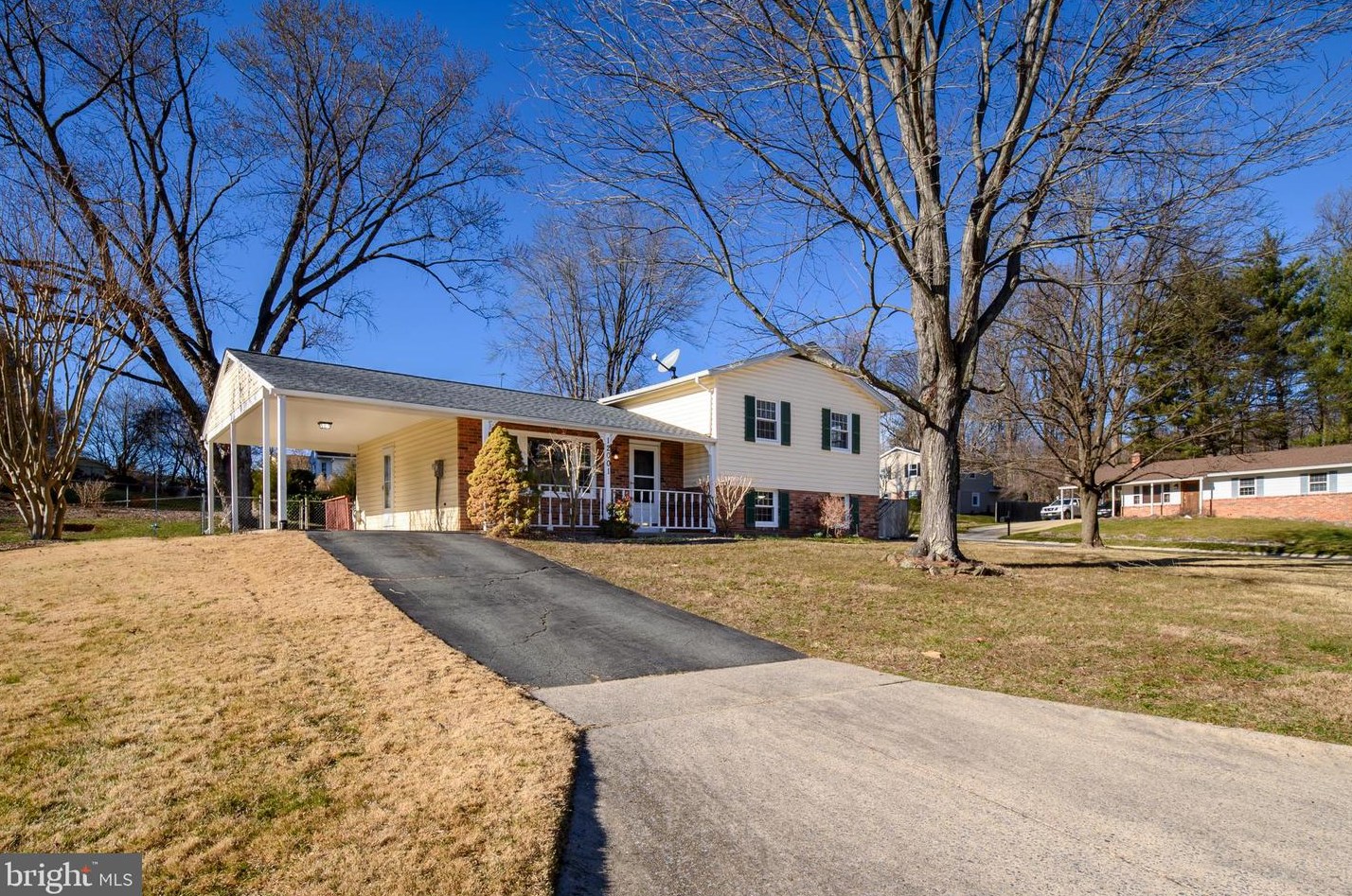 12001 Suffolk Ter, Gaithersburg, MD 20878-2042