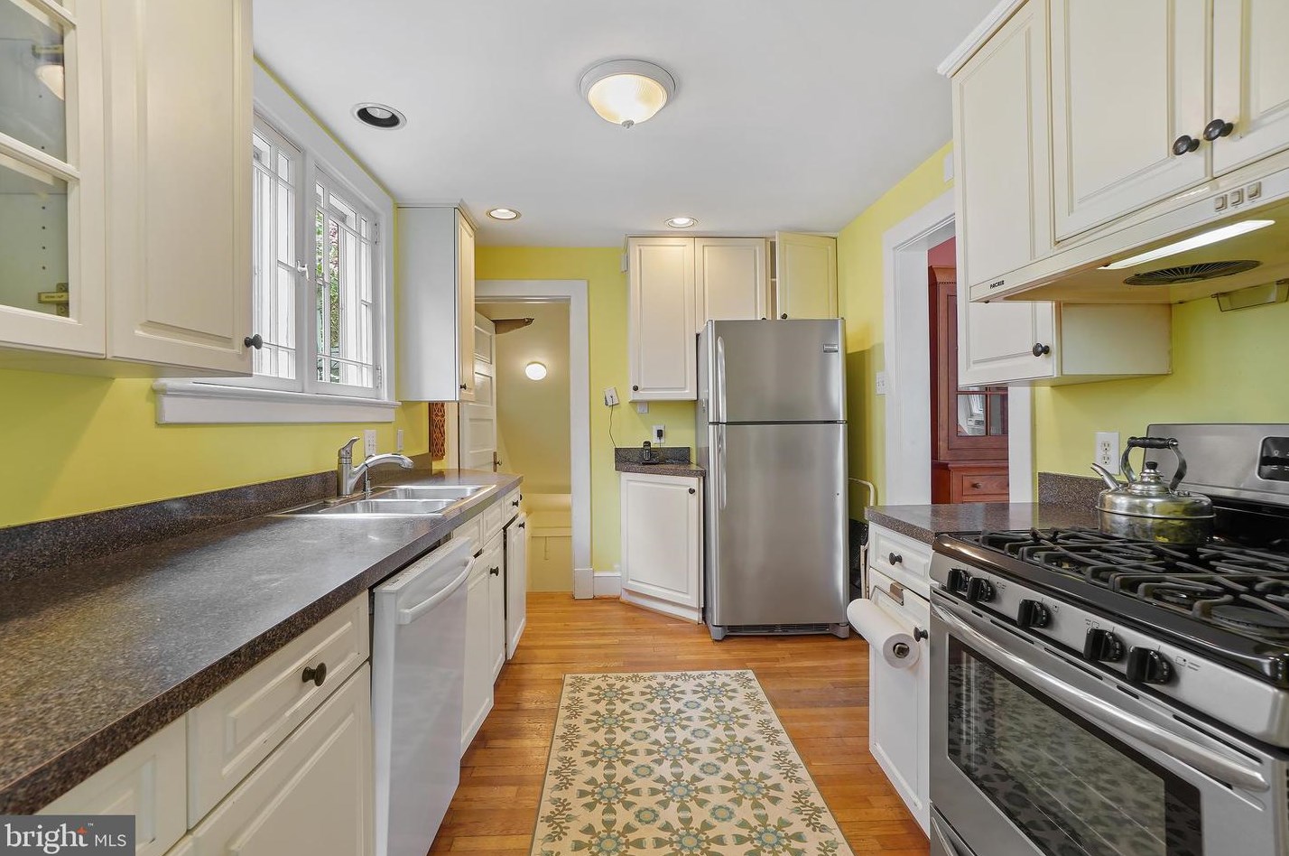 317 Boyd Ave, Silver Spring MD 20912-5404 exterior