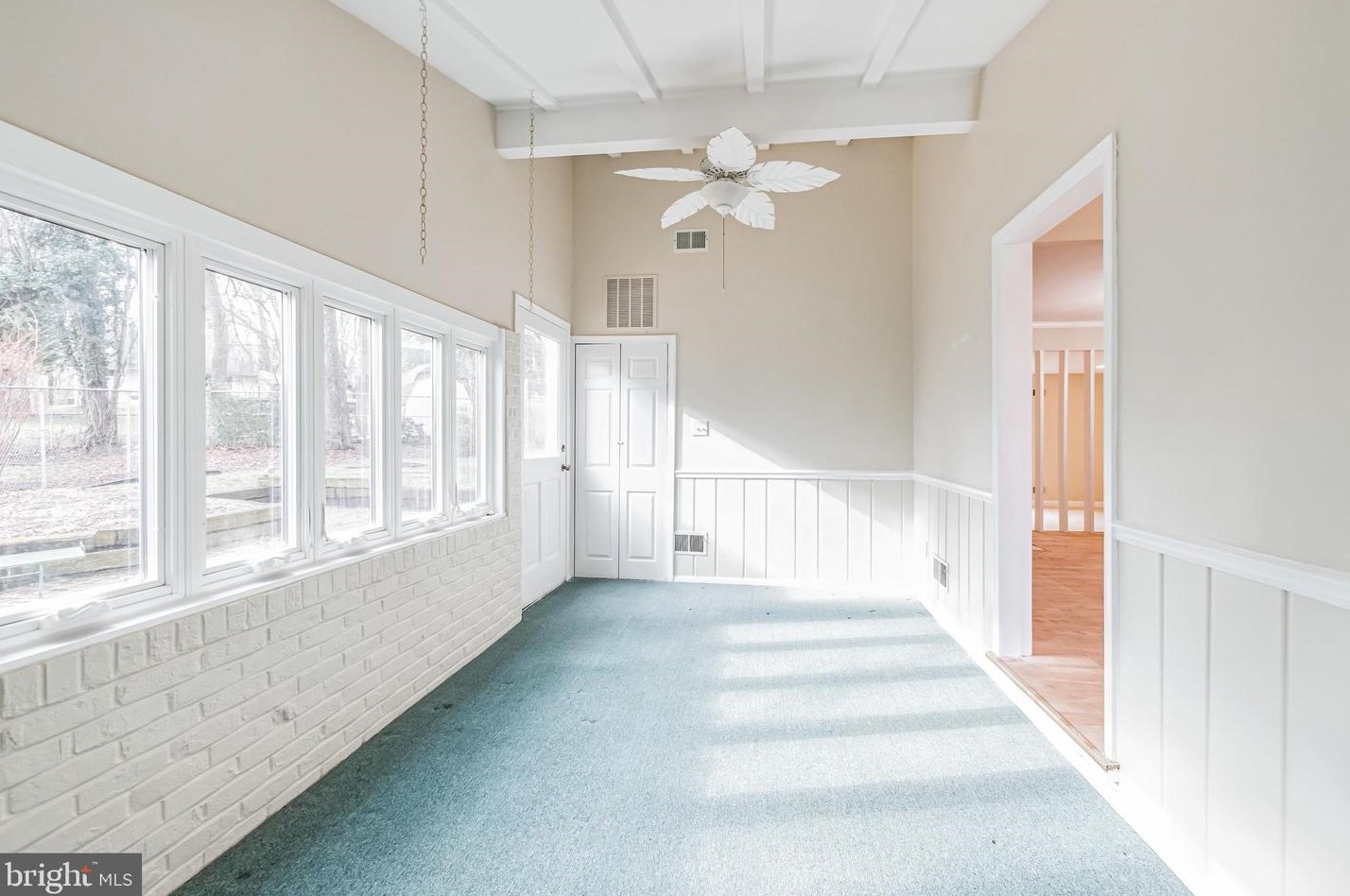 10 Bradley Ct, Rockville, MD 20851-1438