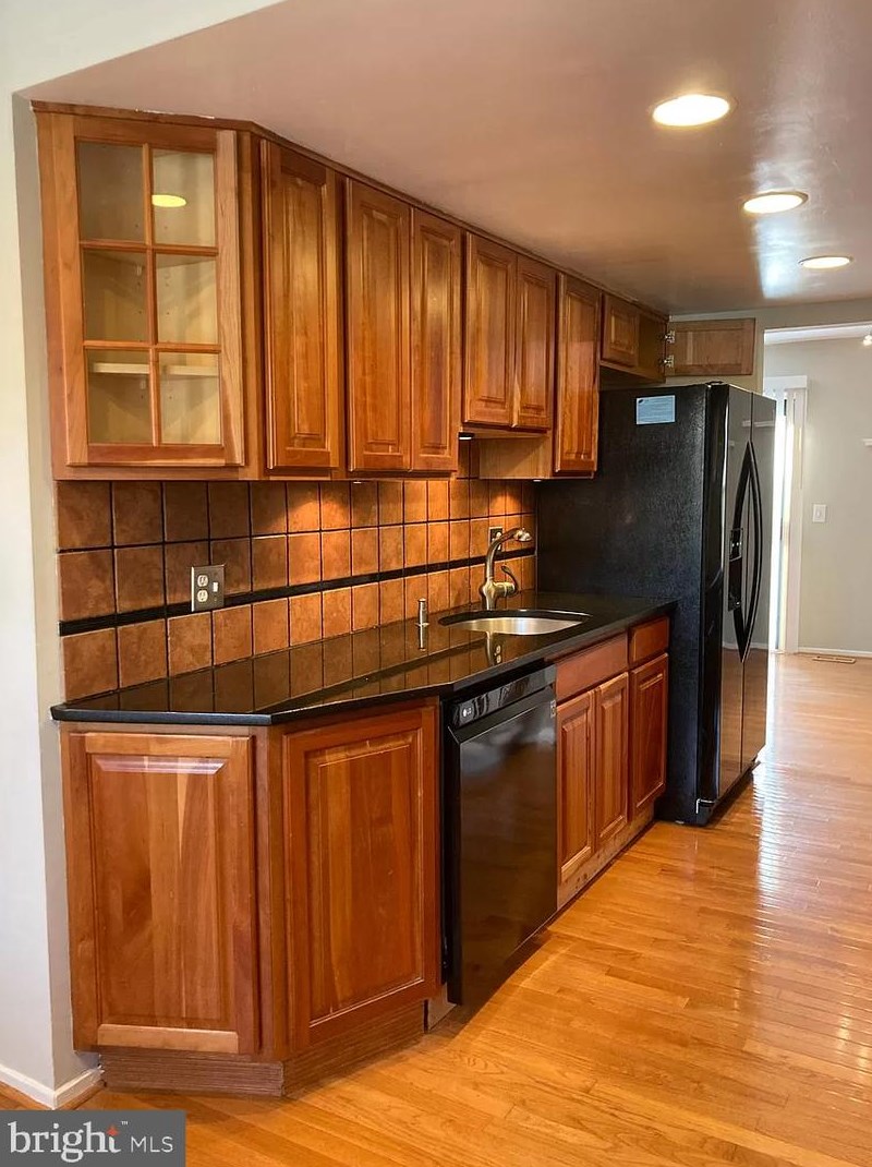 8278 Amity Cir, Gaithersburg, MD 20877