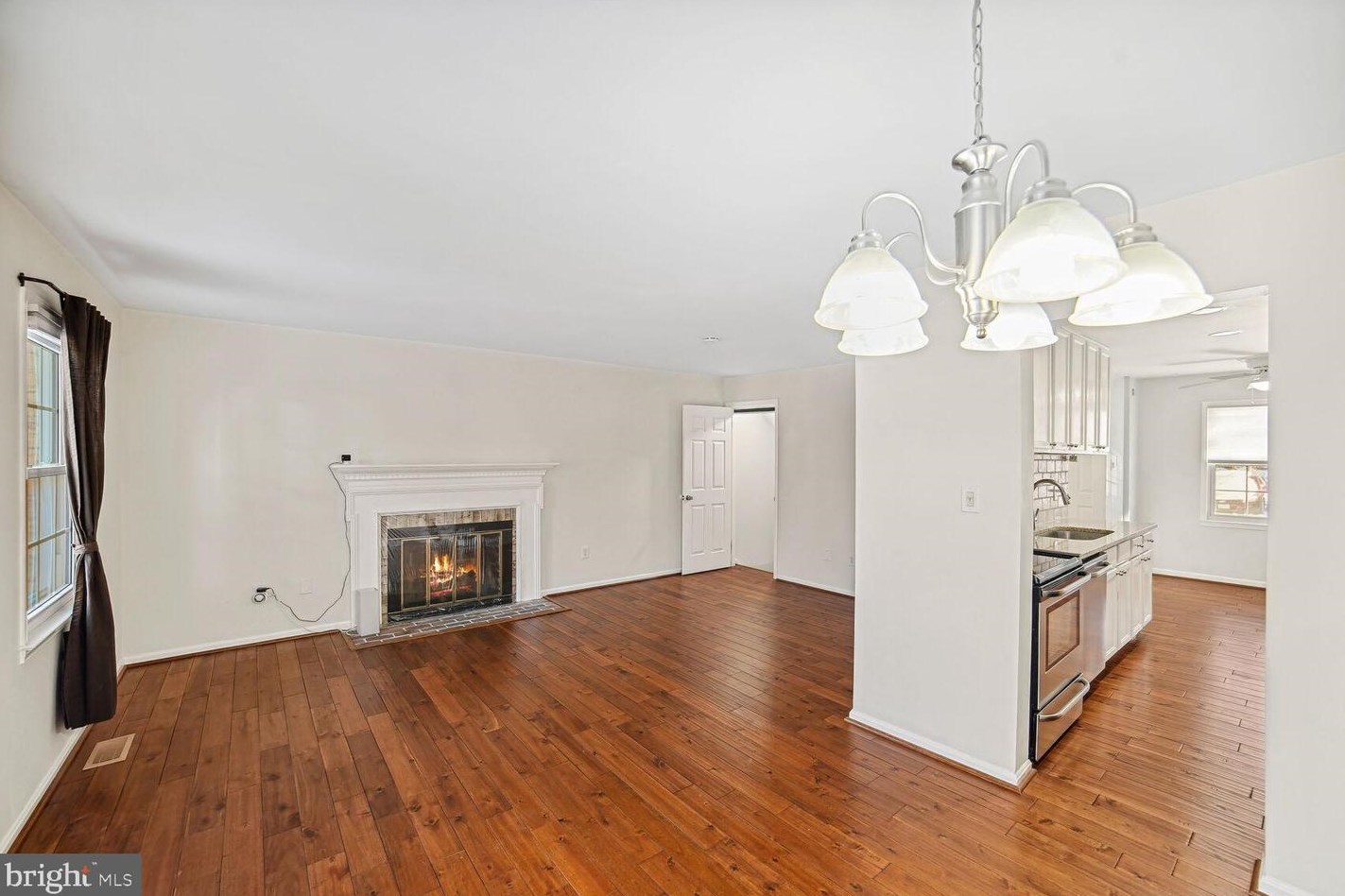 45 Longmeadow Dr, Gaithersburg MD  20878-1997 exterior