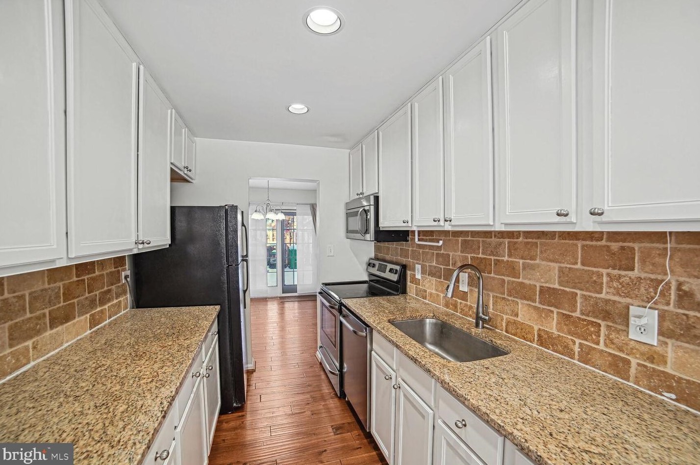 45 Longmeadow Dr, Gaithersburg, MD 20878