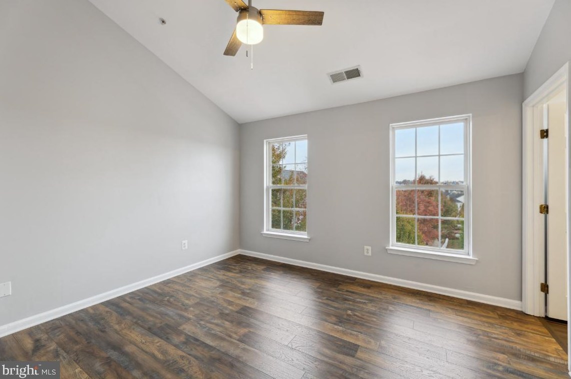 12016 Chestnut Glen Rd, Clarksburg MD  20871-4429 exterior