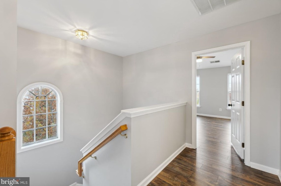 12016 Chestnut Glen Rd, Clarksburg MD  20871-4429 exterior