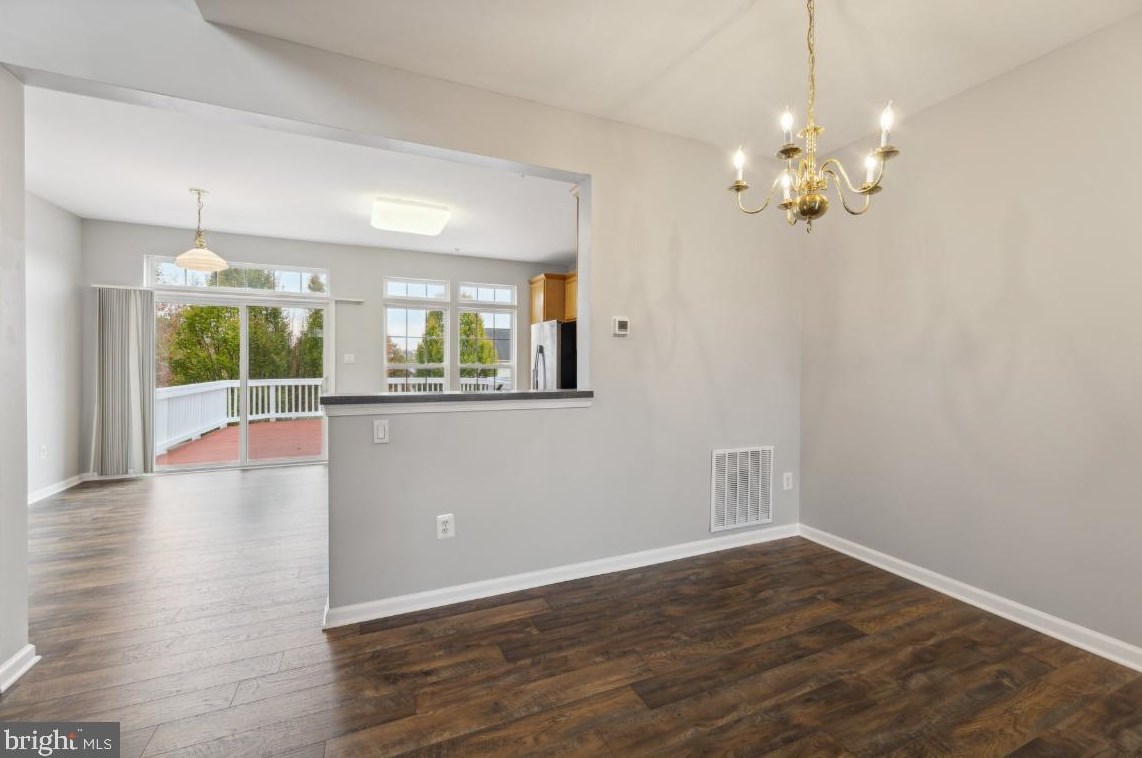 12016 Chestnut Glen Rd, Clarksburg MD  20871-4429 exterior