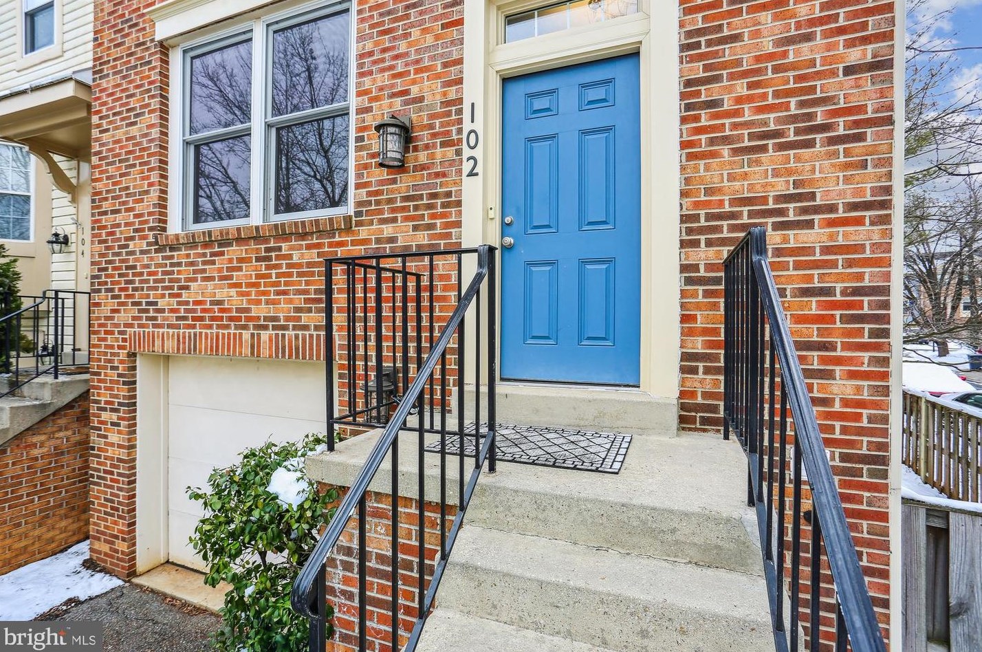 102 Leafcup Ct, Gaithersburg, MD 20878-2638