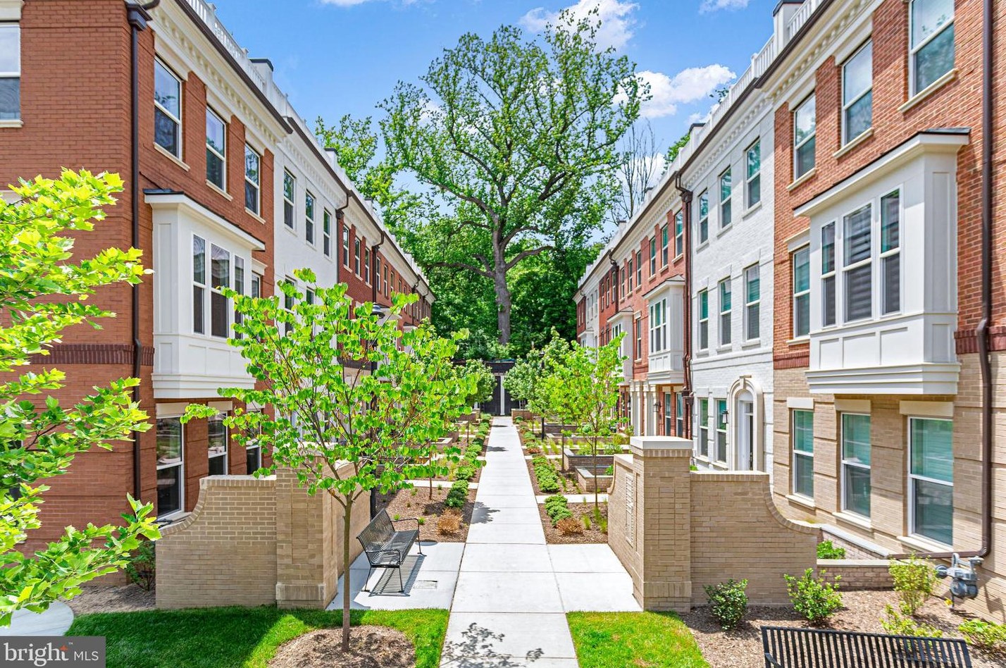 10258 Grosvenor Pl, Rockville, MD 20852