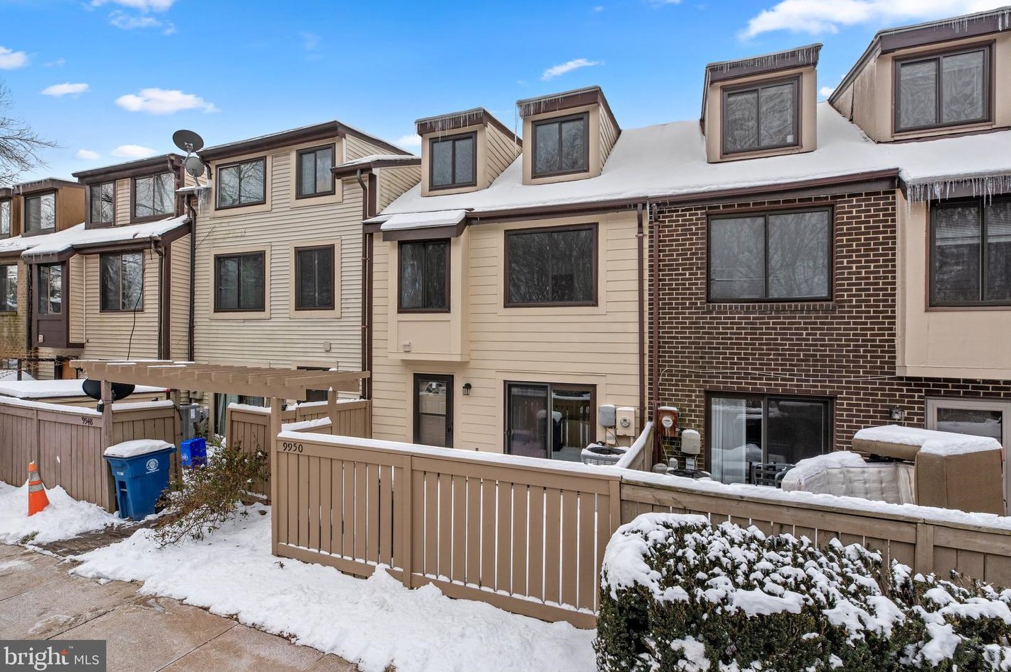 9950 Forest View Pl, Gaithersburg, MD 20886