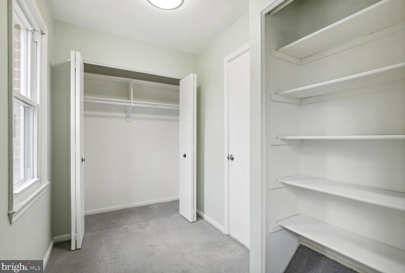 209 Longdraft Rd, Gaithersburg MD  20878-1033 exterior