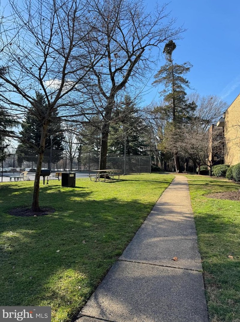 2101 Walsh View Terrace #17-203, Silver Spring, MD 20902